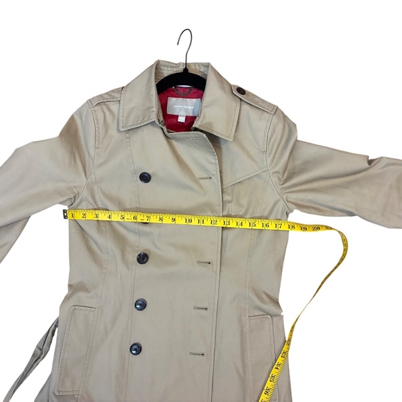 Banana Republic Flounce Hem Trench Coat | Red Lining | Size S - Picture 4 of 9